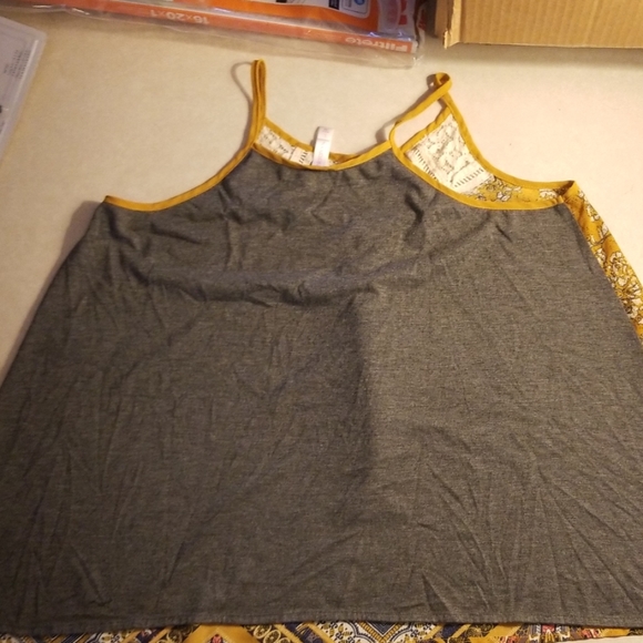 NWOT Tank Top - Picture 2 of 4